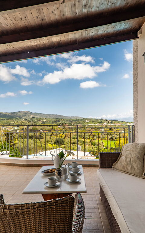 Villa Faye: Balcony / Terrace / Patio, Outdoor, Scenic View, Spring, Summer