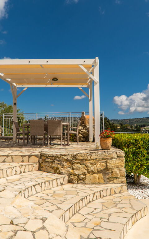 Villa Faye: Balcony / Terrace / Patio, Garden, Outdoor, Spring, Summer