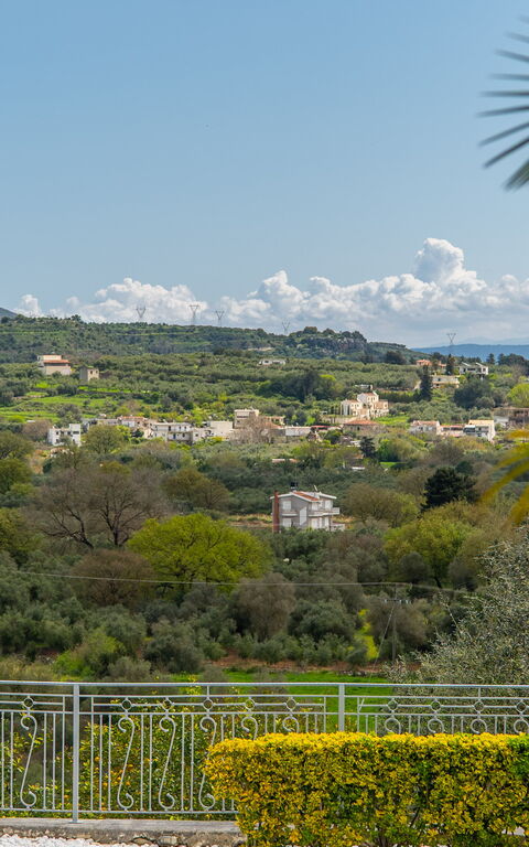 Villa Faye: Outdoor, Scenic View, Spring, Summer