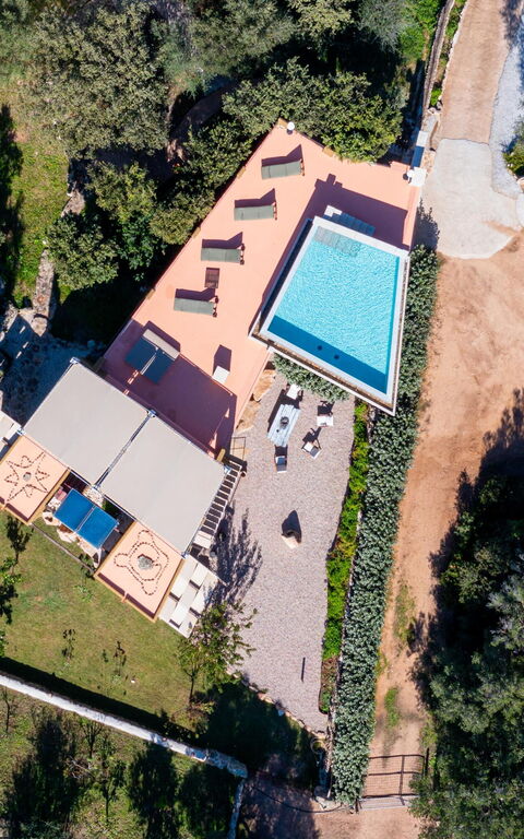 Villa Sole Tra i Ginepri: Pool, Scenic View