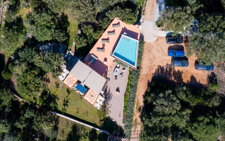 Villa Sole Tra i Ginepri: Pool, Scenic View