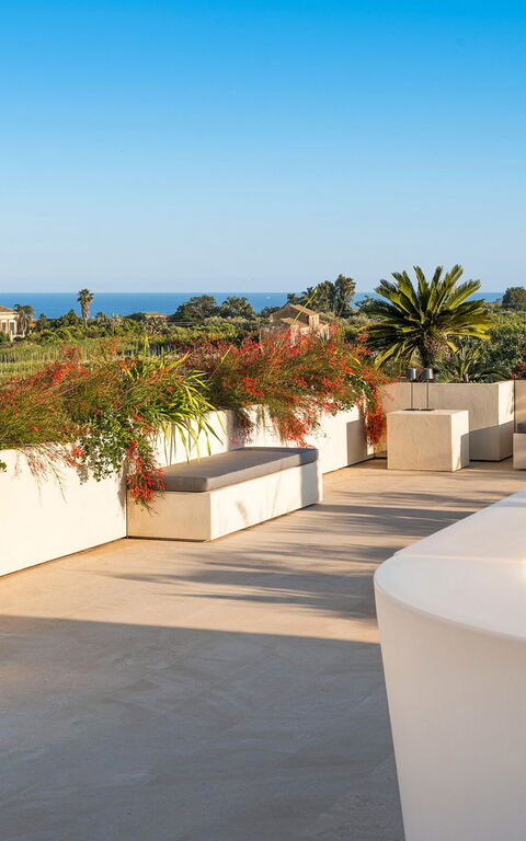 Villa Hermosa: Building Exterior, Outdoor, Scenic View