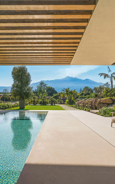 Villa Hermosa: Building Exterior, Garden, Outdoor, Pool