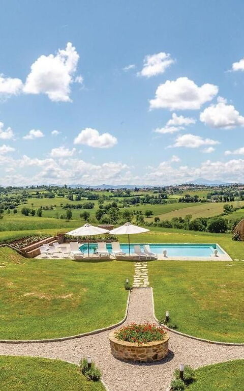 Villa Il Pozzo: Building Exterior, Garden, Outdoor, Pool, Scenic View