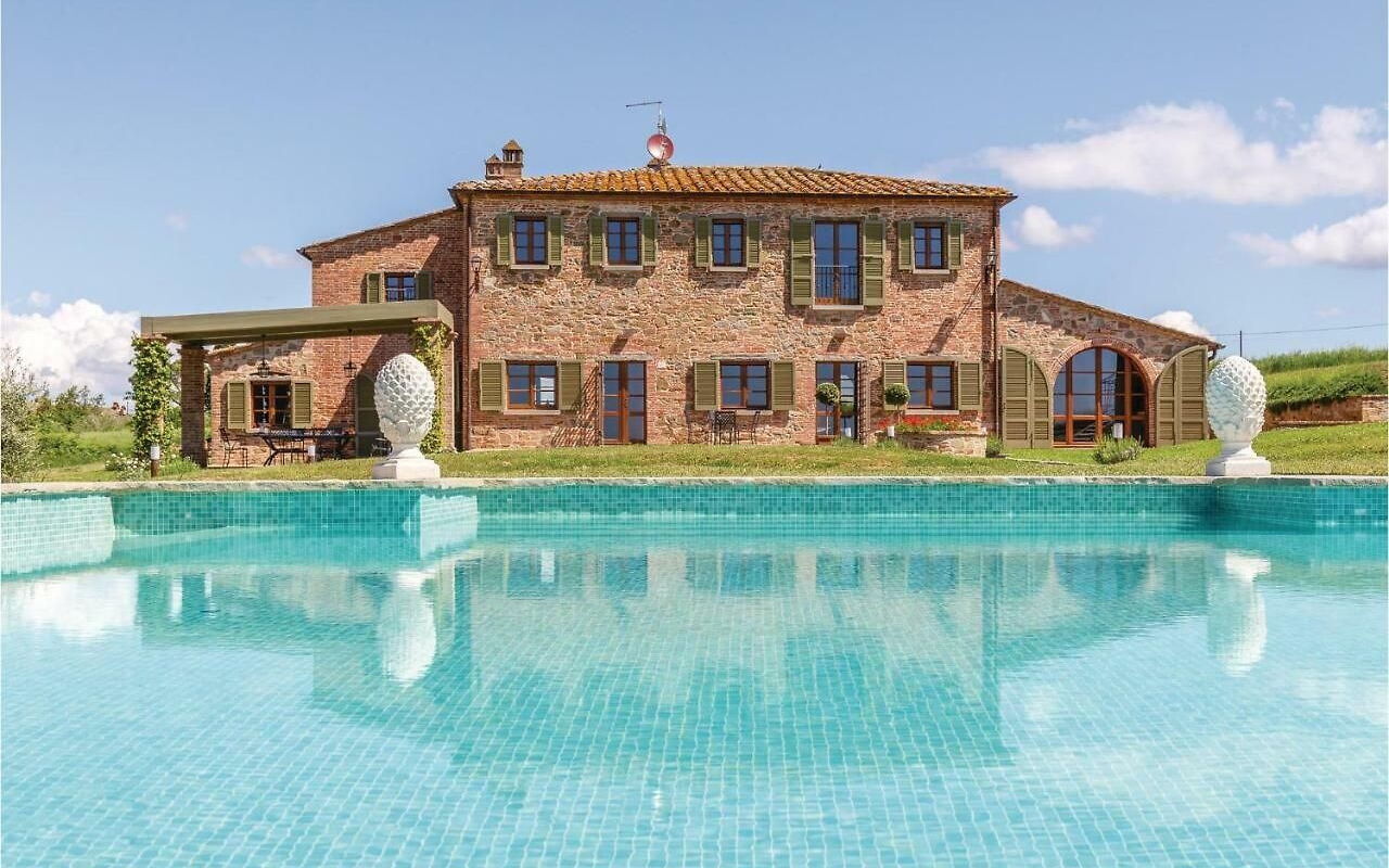 Villa Il Pozzo: Building Exterior, Garden, Outdoor, Pool