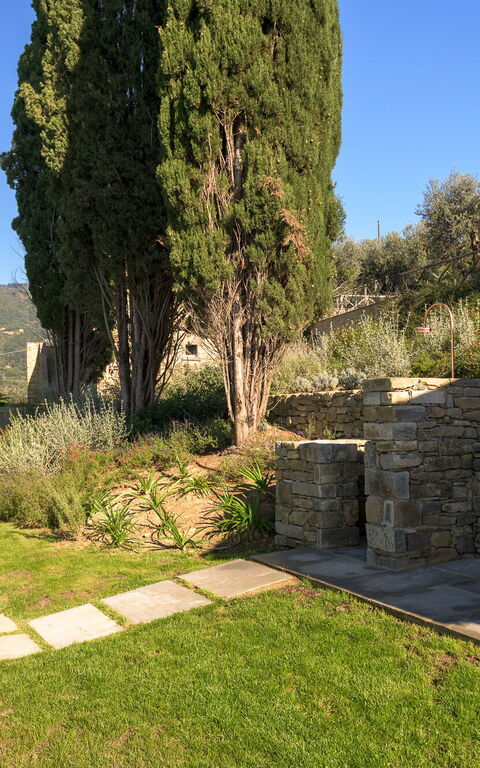 Villa Belvedere: Balcony / Terrace / Patio, Building Exterior, Garden, Outdoor