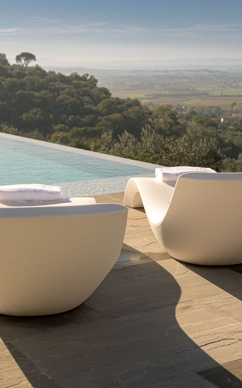 Villa Belvedere: Building Exterior, Outdoor, Pool