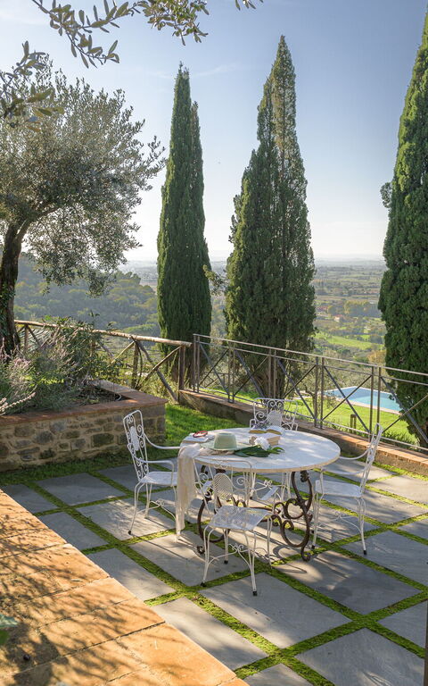 Villa Belvedere: Balcony / Terrace / Patio, Building Exterior, Outdoor, Scenic View