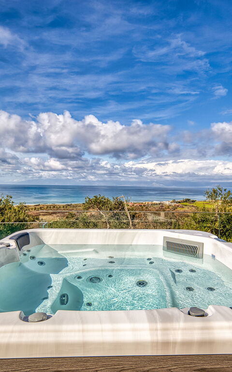 Villa Dominante: Building Exterior, Hot Tub, Outdoor, Scenic View