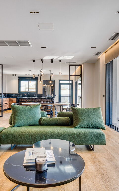 Villa Dominante: Living Room