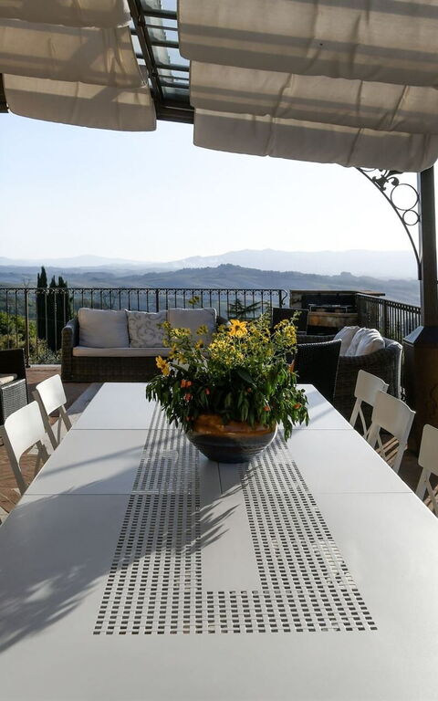Villa Torresassa: Balcony / Terrace / Patio, Building Exterior, Outdoor