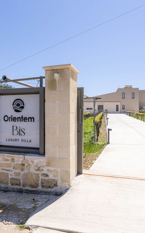 Villa Orientem Bis: Building Exterior, Main Entrance, Outdoor