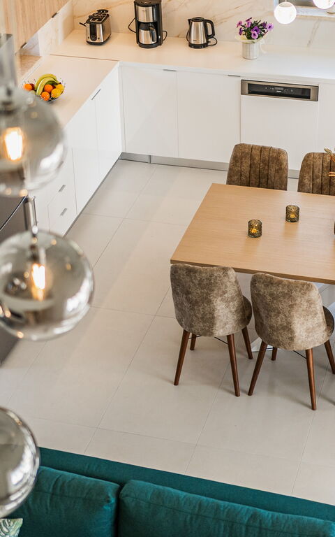 Villa Orientem Bis: Dining Room, Kitchen, Living Room