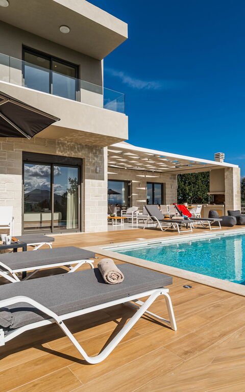 Villa Orientem Bis: Building Exterior, Outdoor, Pool