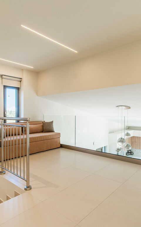 Villa Orientem Bis: Living Room