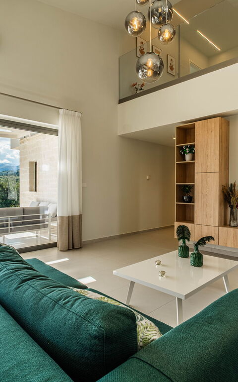 Villa Orientem Bis: Dining Room, Kitchen, Living Room