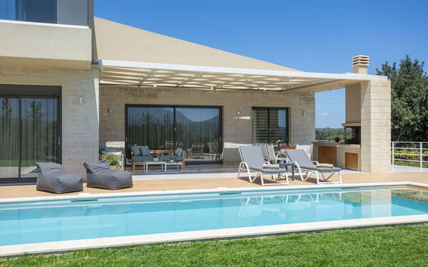 Villa Orientem Bis: Building Exterior, Garden, Outdoor, Pool