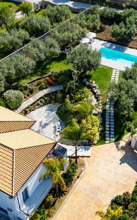 Villa Virginia: Pool, Scenic View