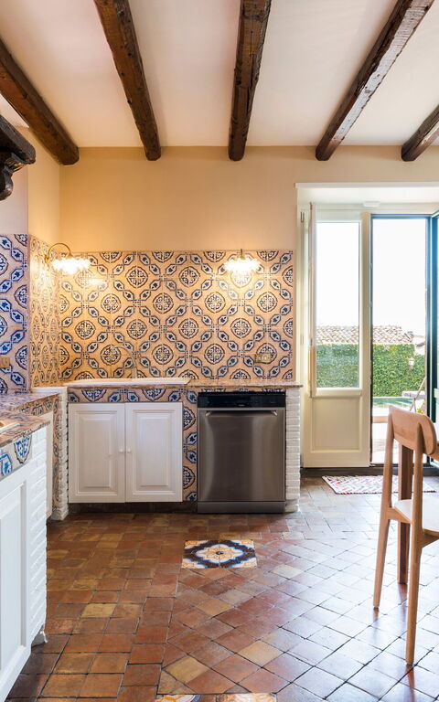 Micanera House: Kitchen