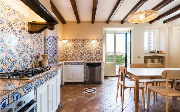 Micanera House: Kitchen