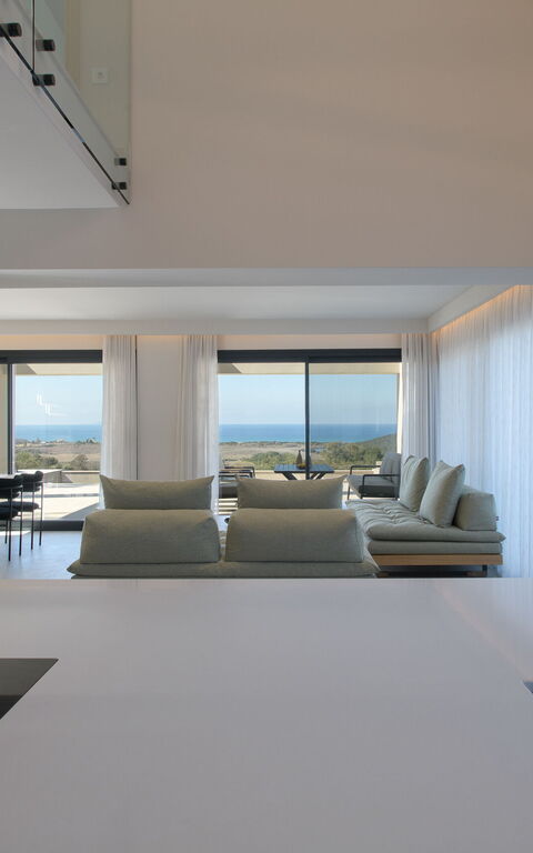 Villa Cocona: Kitchen, Living Room