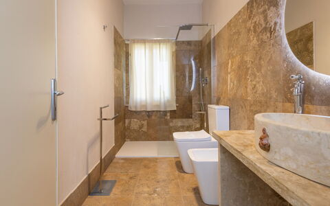 Accommodation Borgo Ariano 18: Bathroom
