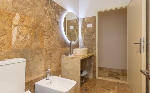Accommodation Borgo Ariano 18: Bathroom
