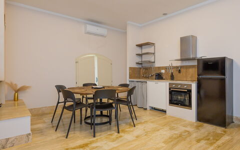 Accommodation Borgo Ariano 19: Dining Room, Kitchen, Living Room
