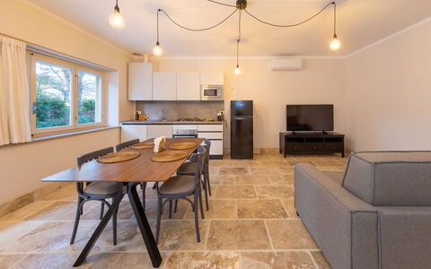 Accommodation Borgo Ariano 4: Dining Room, Kitchen, Living Room