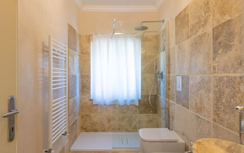 Accommodation Borgo Ariano 5: Bathroom