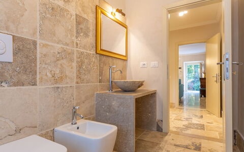 Accommodation Borgo Ariano 5: Bathroom