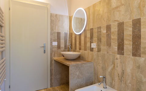 Accommodation Borgo Ariano 8: Bathroom