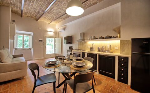 Accommodation Borgo Ariano 8: Dining Room, Kitchen, Living Room