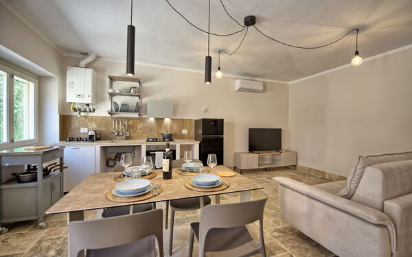 Accommodation Borgo Ariano 2: Dining Room, Kitchen, Living Room
