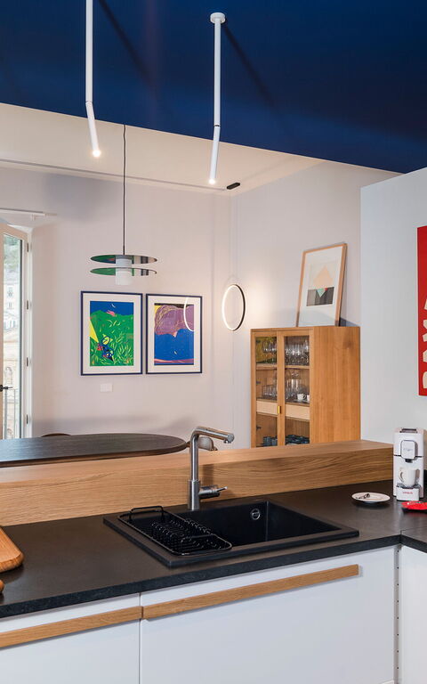 Monumento Apartament: Kitchen