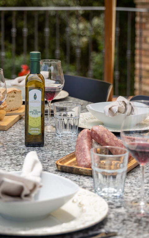 Tenuta Macericca: Balcony / Terrace / Patio, Building Exterior, Outdoor