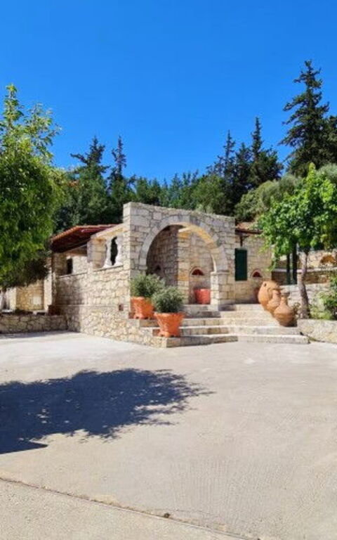 Villa Nikolas: Building Exterior