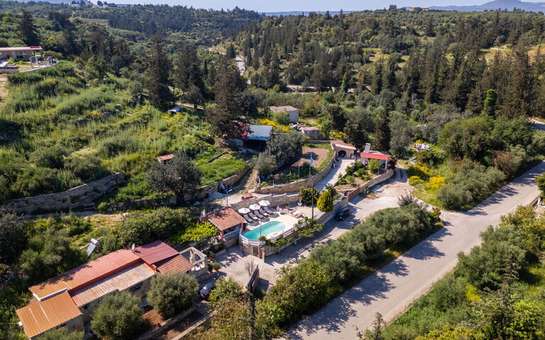 Villa Nikolas: Scenic View