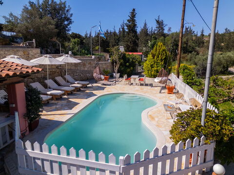 Villa Nikolas
