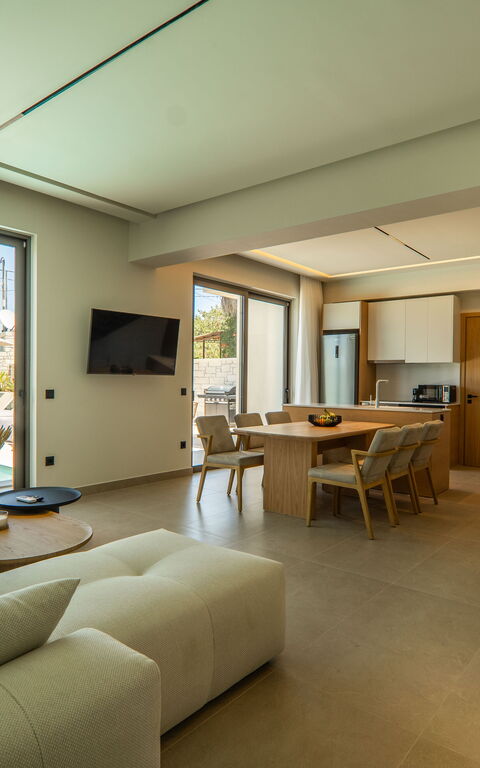 Villa Zen Hephaistos: Dining Room, Living Room