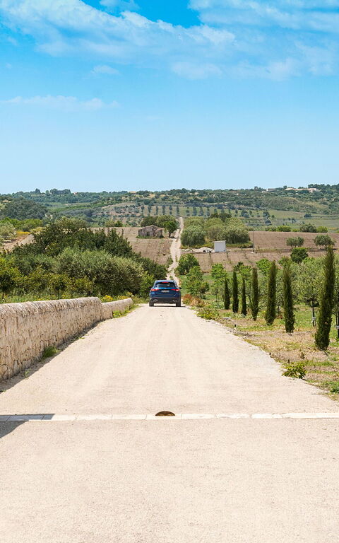 Netina Domus: Main Entrance, Outdoor