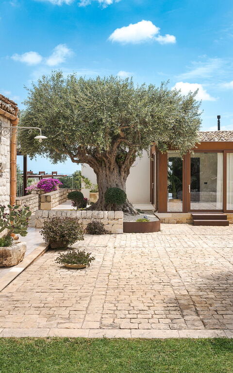 Corte Antigua: Balcony / Terrace / Patio, Building Exterior, Outdoor