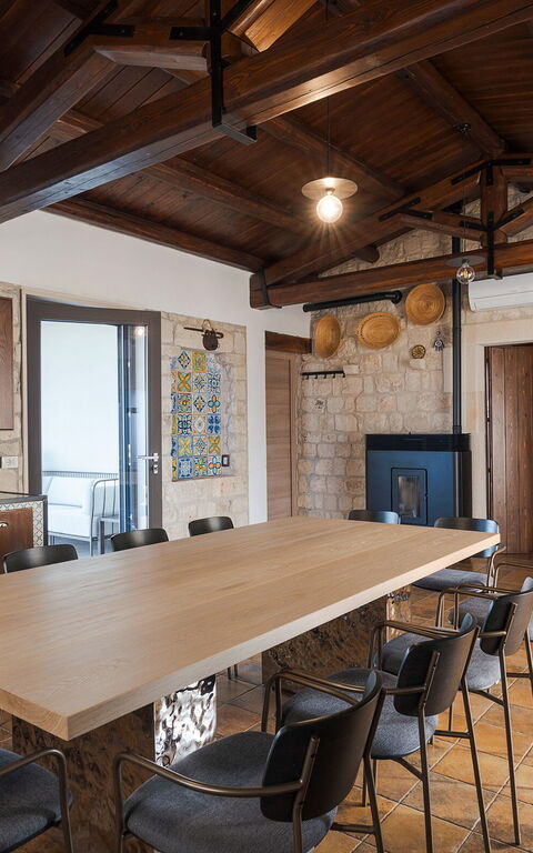 Corte Antigua: Dining Room, Kitchen