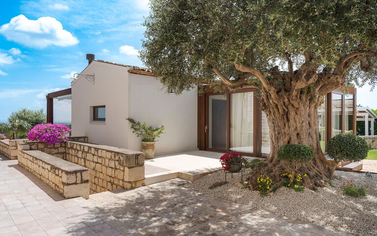 Corte Antigua: Building Exterior, Outdoor