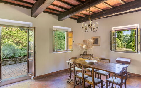 Accommodation Villa: Dining Room