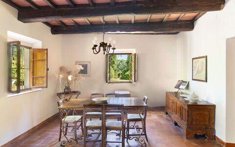 Accommodation Villa: Dining Room