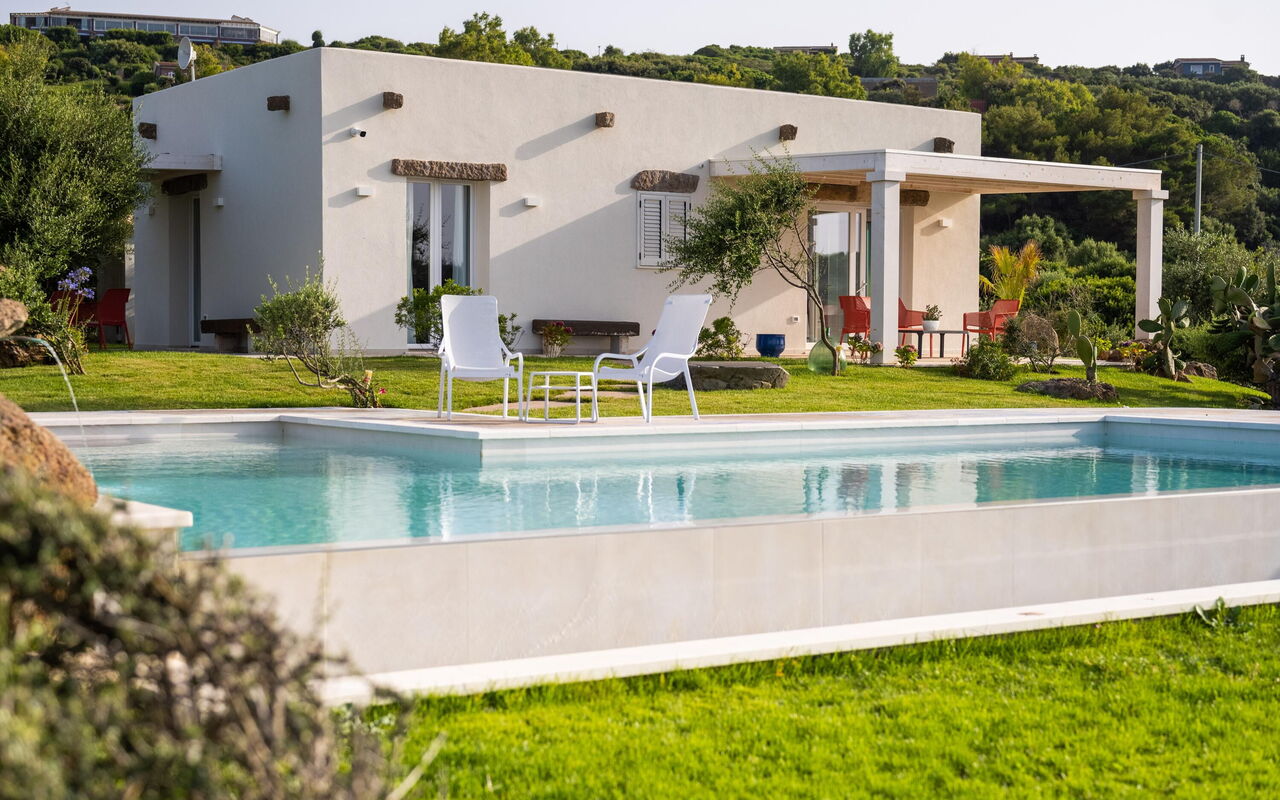 Villa Fior D'acqua: Building Exterior, Garden, Outdoor, Pool