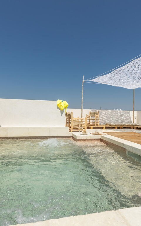 Villa Perla Del Sud: Building Exterior, Hot Tub, Outdoor