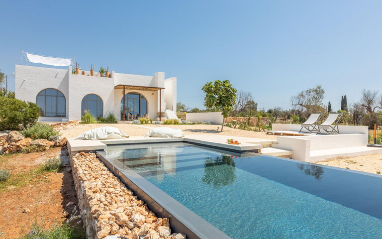 Villa Perla Del Sud: Building Exterior, Outdoor, Pool