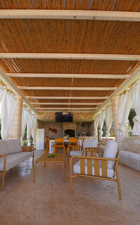 Trullo Samanta: Balcony / Terrace / Patio, Building Exterior, Outdoor